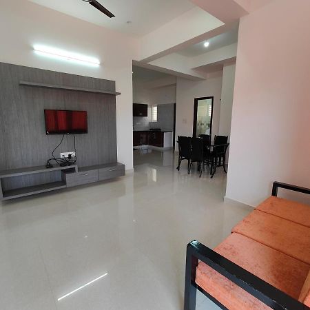 Meer Stay - Premium Service Apartments Vanivilasa Puram Esterno foto